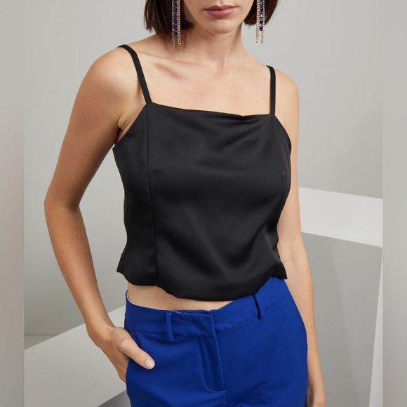 Marella Label/cut Cropped Cami Top Size: Medium US4 All Seasons - Picture 2 of 6